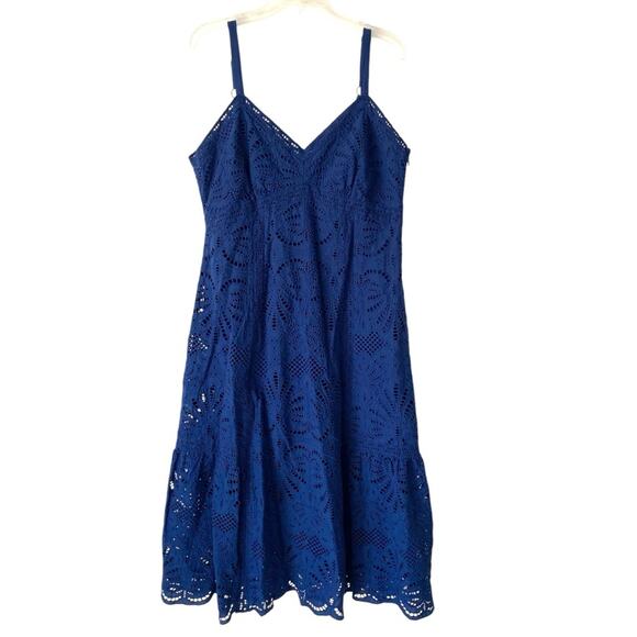 Wrap London Navy Blue Eyelet Lace Tiered Dress size 14 - Picture 8 of 10